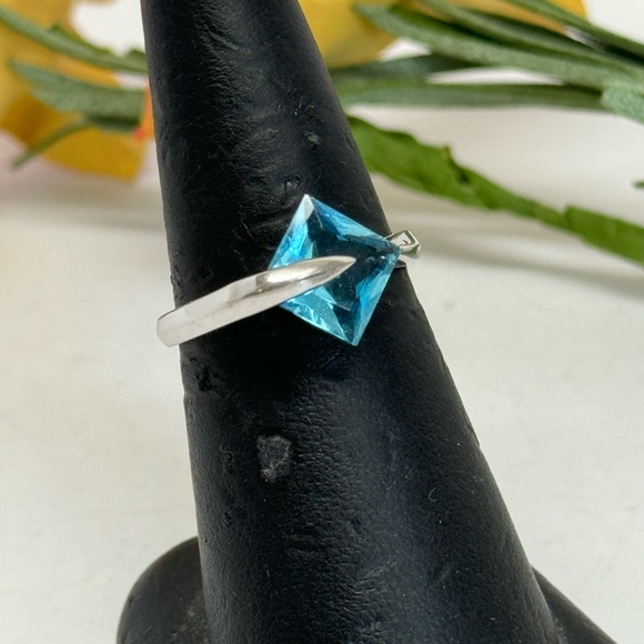 EFFY 14K White Gold Vintage signed BH Blue Topaz Ring Sz 7.25 - Picture 11 of 11